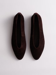Chocolate Brown Suede - The Set Almond Toe Ballet Flats - Larawan 4 ng 6