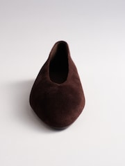 Chocolate Brown Suede - The Set Almond Toe Ballet Flats - Larawan 6 ng 6
