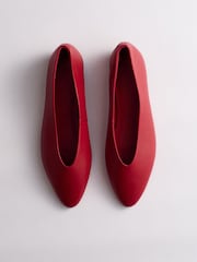 Pulang Balat - The Set Almond Toe Ballet Flats - Larawan 3 ng 5
