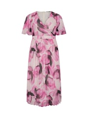 Evans Pink Pleated Angel Sleeve Dress - Image 5 of 5