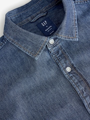 Gap Dark Wash Denim Relaxed Short Sleeve Shirt - Image 4 of 5