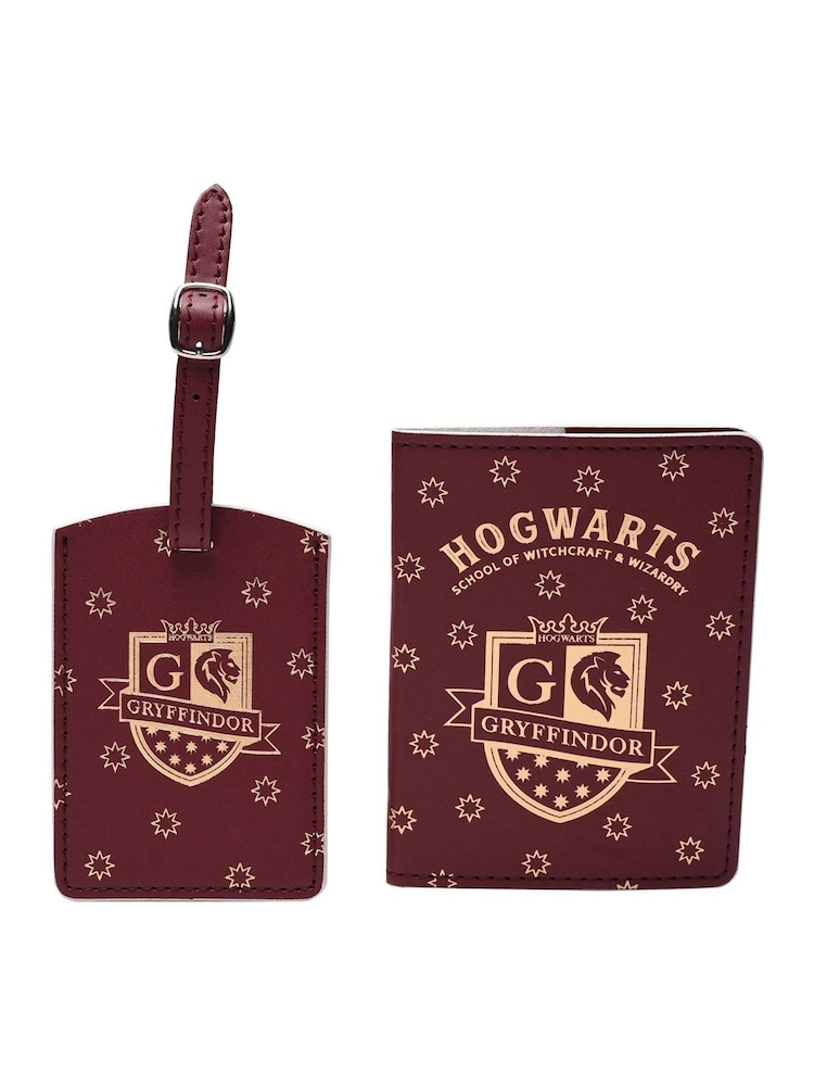 Harry Potter Red Passport Holder & Luggage Tag - Gryffindor - Image 2 of 4 Harry Potter Red Passport Holder & Luggage Tag - Gryffindor - Image 2 of 4