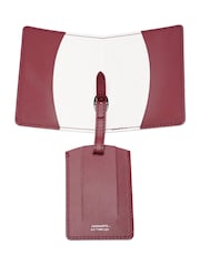 Harry Potter Red Passport Holder & Luggage Tag - Gryffindor - Image 3 of 4