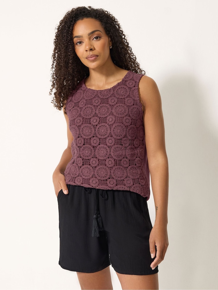 M&Co Black Crinkle Shorts - Image 1 of 4 M&Co Black Crinkle Shorts - Image 1 of 4
