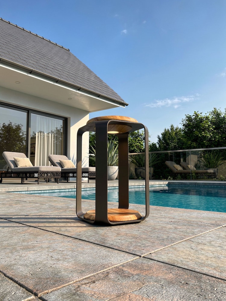 Maze Grey Selene Small Solar LED Light - Image 2 of 5 Maze Grey Selene Small Solar LED Light - Image 2 of 5