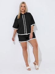 Yours Curve Black Limited Scallop Shirt - Image 2 of 4