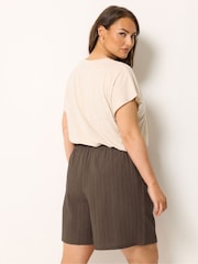 Yours Curve Brown Textured Woven Shorts - Image 2 of 5