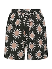Yours Curve Black Resort Shorts - Image 5 of 5