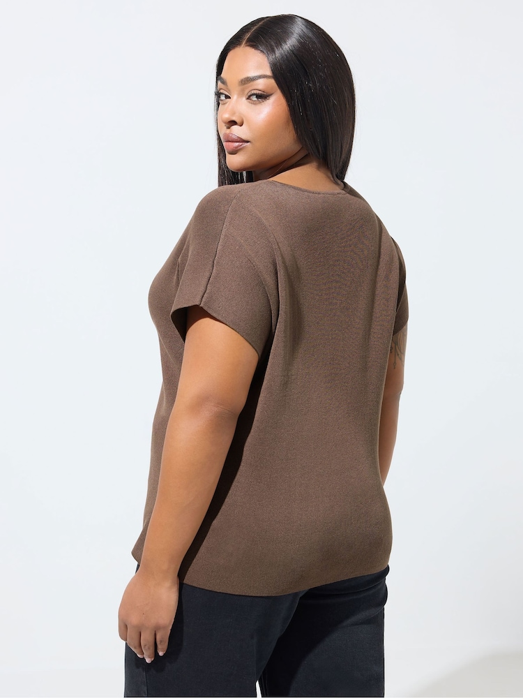 Yours Curve Brown Limited Short Sleeve Knitted Top - Image 2 of 4