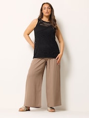 Yours Curve Black Knitted Vest With Stitch Detail - Image 2 of 5