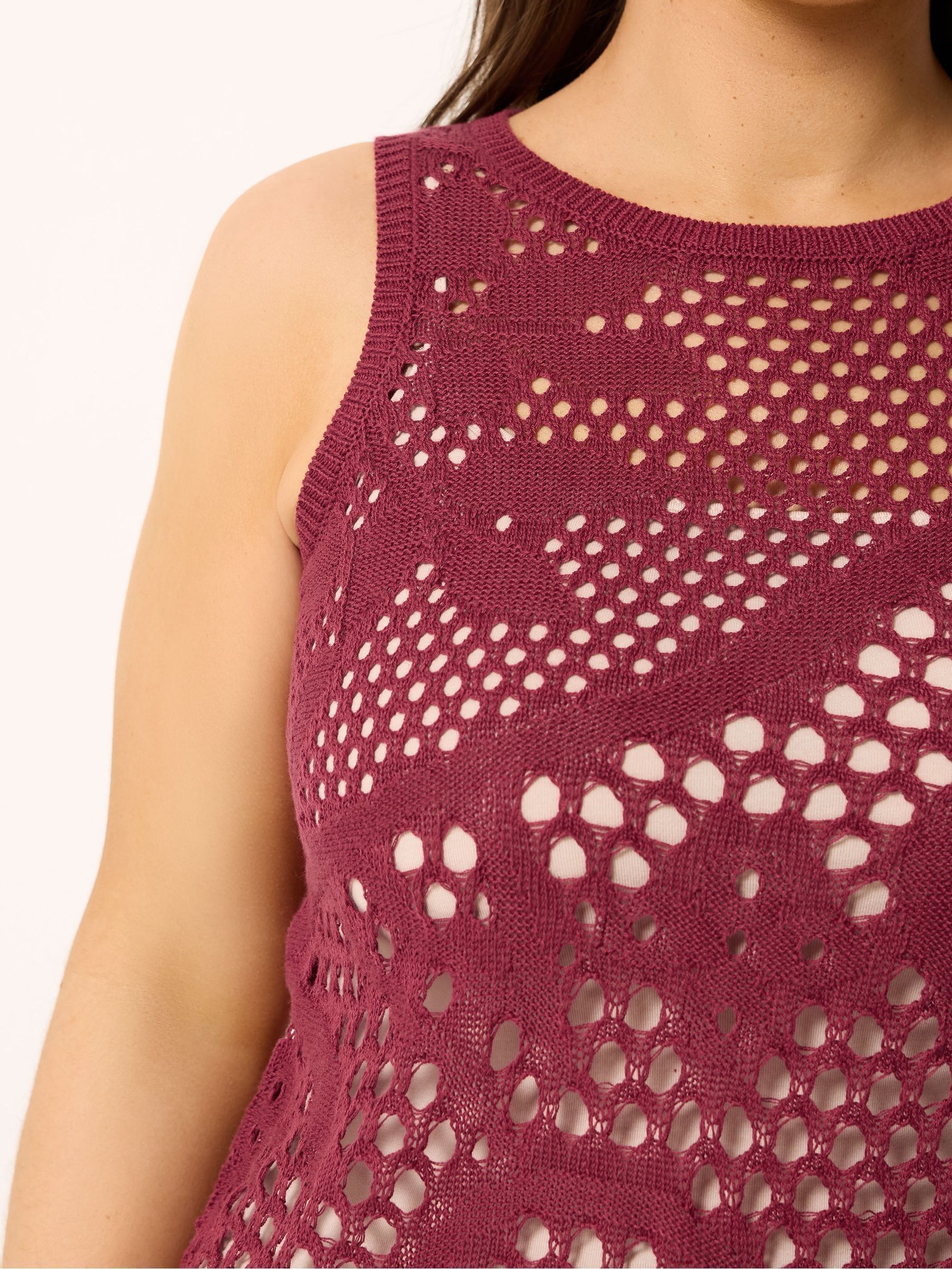 Buy Yours Curve Red Knitted Vest With Stitch Detail from Next Romania