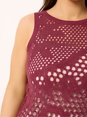 Yours Curve Red Knitted Vest With Stitch Detail - Image 4 of 5