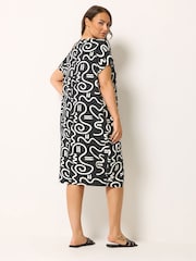 Yours Curve Black Pleated Front Dress - Image 3 of 5