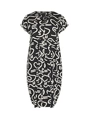 Yours Curve Black Pleated Front Dress - Image 5 of 5