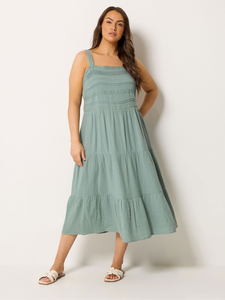 Yours Curve Green Cheesecloth Pleated Tiered Dress - Image 2 of 5
