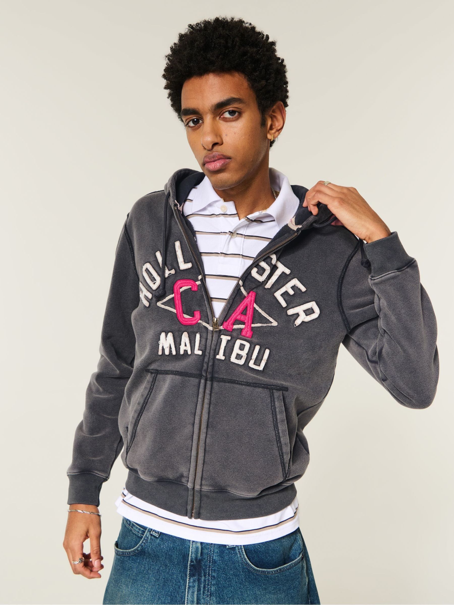 Hollister バーガンディ ファー付きパーカー M 1日限定値下げ中 Next：日本 Hollister Y2k スウェットパーカー from Next Japan