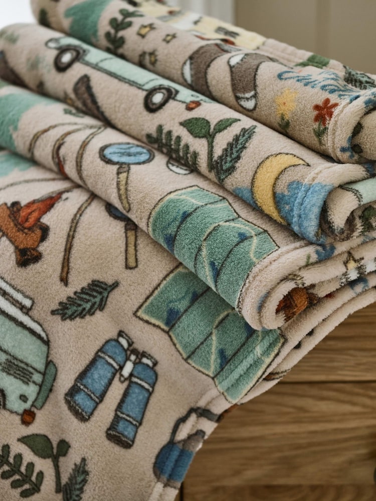Deyongs Great Outdoors Cosy Touch Comfort Throw - Image 1 of 6 Deyongs Great Outdoors Cosy Touch Comfort Throw - Image 1 of 6