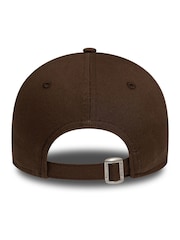 New Era Brown League Essential 9Forty New York Yankees Cap - Image 2 of 7