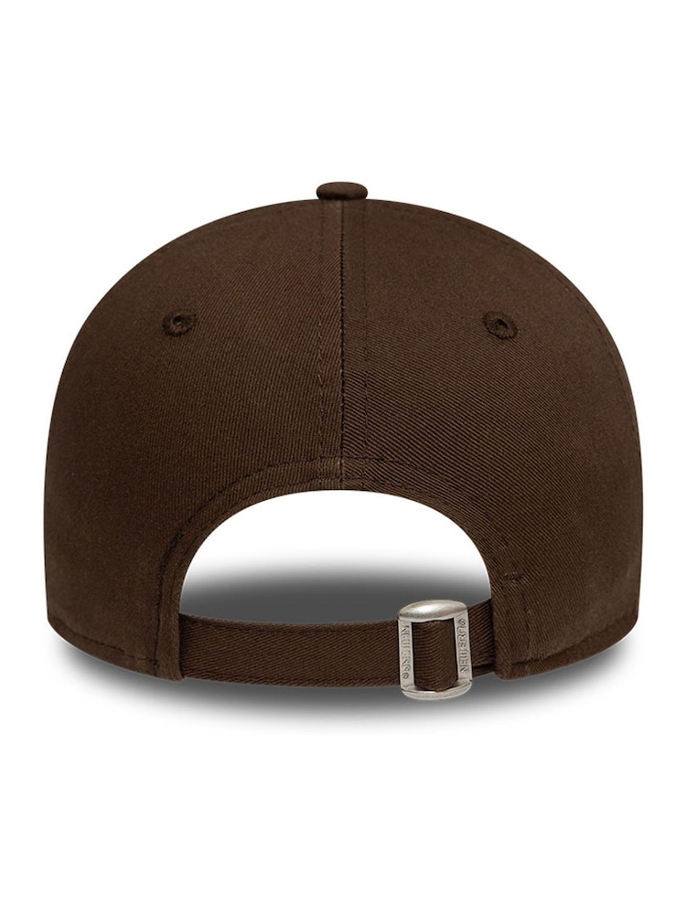 New Era Brown League Essential 9Forty New York Yankees Cap - Image 2 of 7