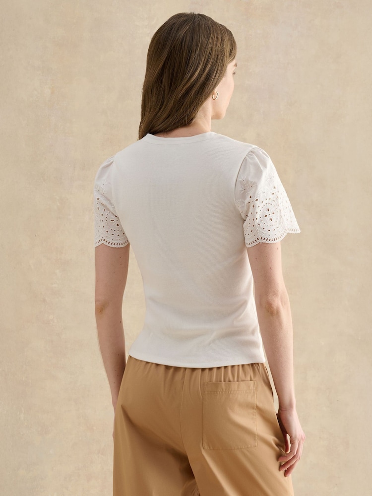 Hobbs White Daphne Broderie Top - Image 2 of 5 Hobbs White Daphne Broderie Top - Image 2 of 5