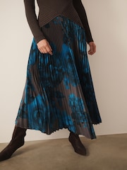 CERENE Bea Chocoale Brown Precious Floral Print Long Sleeve Knit Bodice Pleated Skirt Dress - Image 3 of 10