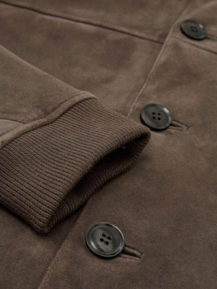 Reiss Mountford Suede Button-Through Bomber Jacket - Imagem 6 de 6 Reiss Mountford Suede Button-Through Bomber Jacket - Imagem 6 de 6