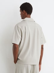 Reiss Light Stone Russo Cuban-Collar Short-Sleeve Shirt - Image 6 of 7