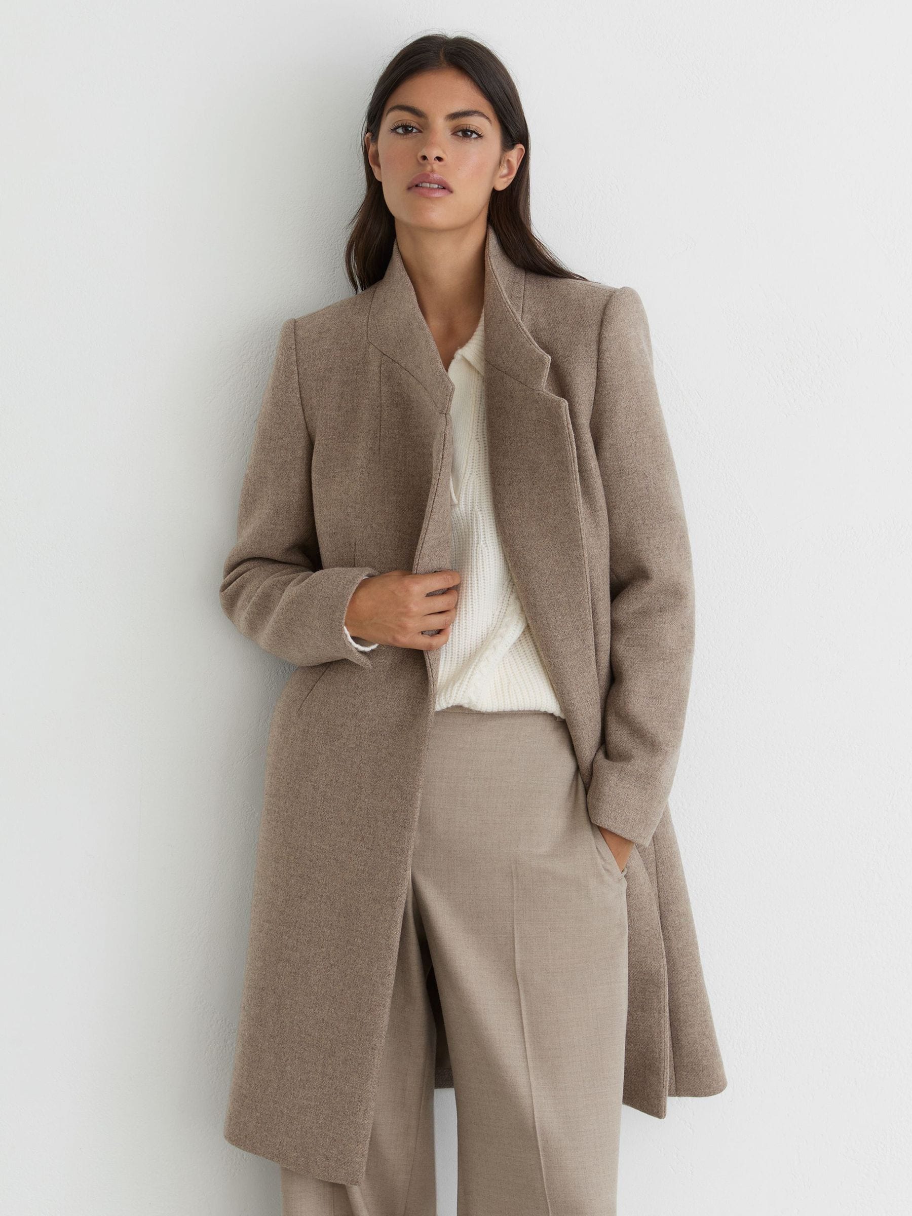 Next：日本 ニュートラル メランジ - Reiss Max ウール混 ラップ