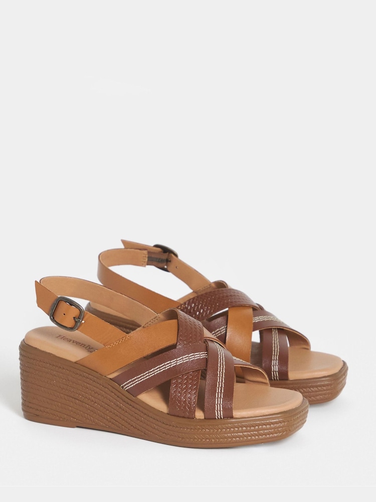 Natur - JD Williams Criss Cross Stitch Detail Wedge Sandals - Bild 2 von 4