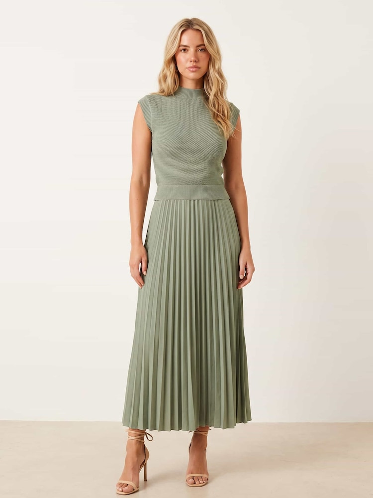Style Cheat Green Knitted Bodice Pleated Skirt Dress - Image 1 of 3 Style Cheat Green Knitted Bodice Pleated Skirt Dress - Image 1 of 3