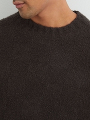Reiss Chocolate Brown Clarence Wool-Cashmere Bouclé Square-Knit Jumper - Image 4 of 7
