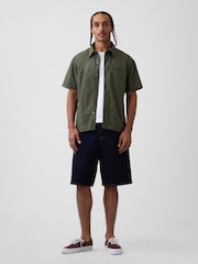 Verde - Gap Poplin Relaxed Shirt - Imagen 2 de 5