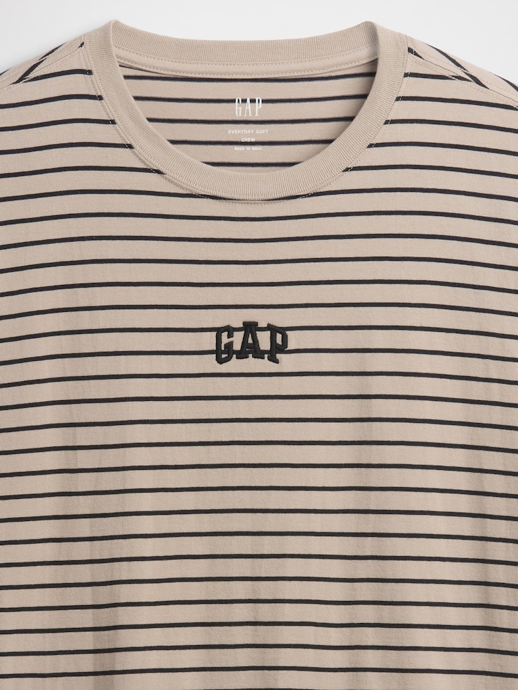 Pantalon drept gri - Gap Everyday Soft Mini Logo Short Sleeve T-Shirt - Imaginea 4 din 4