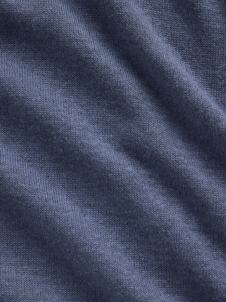 Gap Navy Linen-Blend Knit Short Sleeve T-Shirt - Image 4 of 4 Gap Navy Linen-Blend Knit Short Sleeve T-Shirt - Image 4 of 4