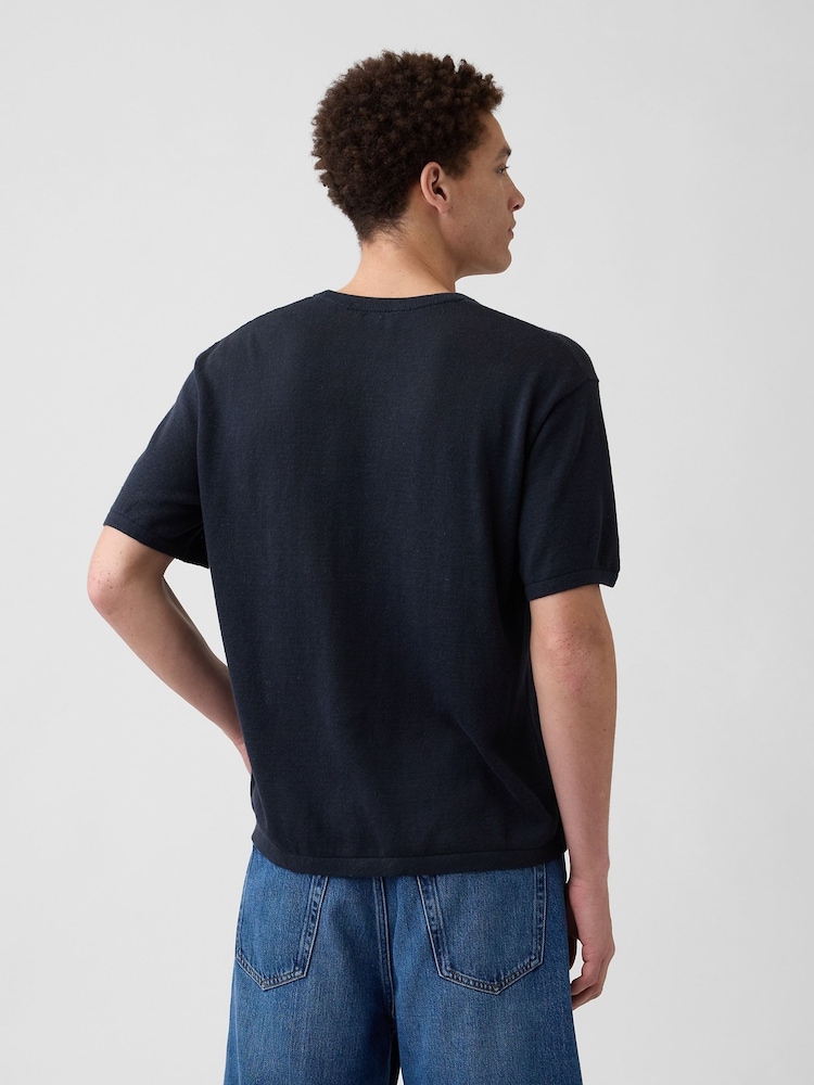 Gap Black Linen-Blend Knit Short Sleeve T-Shirt - Image 2 of 4 Gap Black Linen-Blend Knit Short Sleeve T-Shirt - Image 2 of 4
