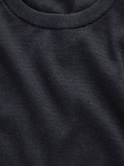 Gap Black Linen-Blend Knit Short Sleeve T-Shirt - Image 4 of 4