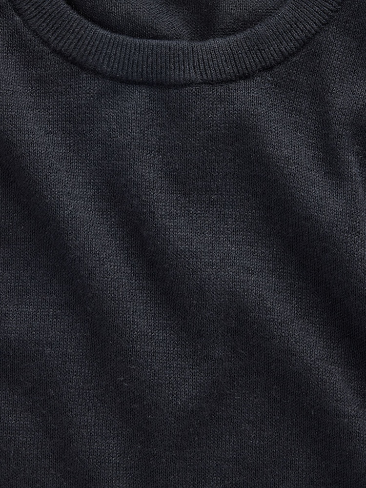 Gap Black Linen-Blend Knit Short Sleeve T-Shirt - Image 4 of 4 Gap Black Linen-Blend Knit Short Sleeve T-Shirt - Image 4 of 4