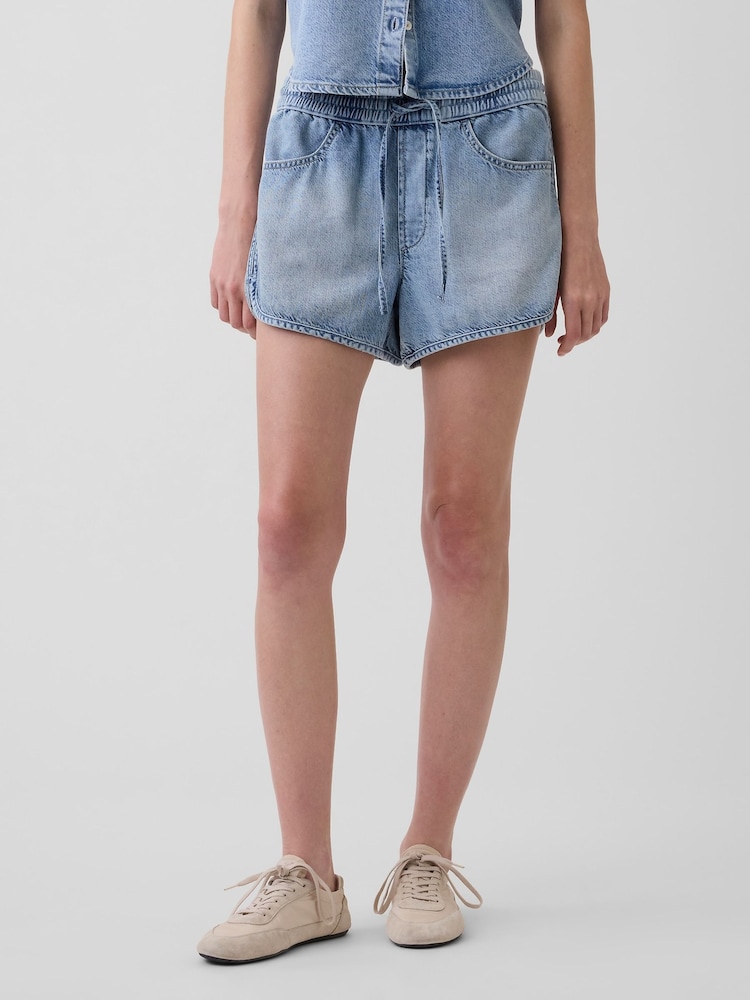 Gap Blue Denim Mid Rise Ultra Soft Easy Dolphin Shorts - Image 1 of 4 Gap Blue Denim Mid Rise Ultra Soft Easy Dolphin Shorts - Image 1 of 4