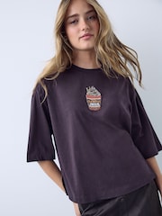 Schokoladenbraun - Short Sleeve Beaded Elbow Sleeve Crew Neck T-Shirt - Bild 1 von 5