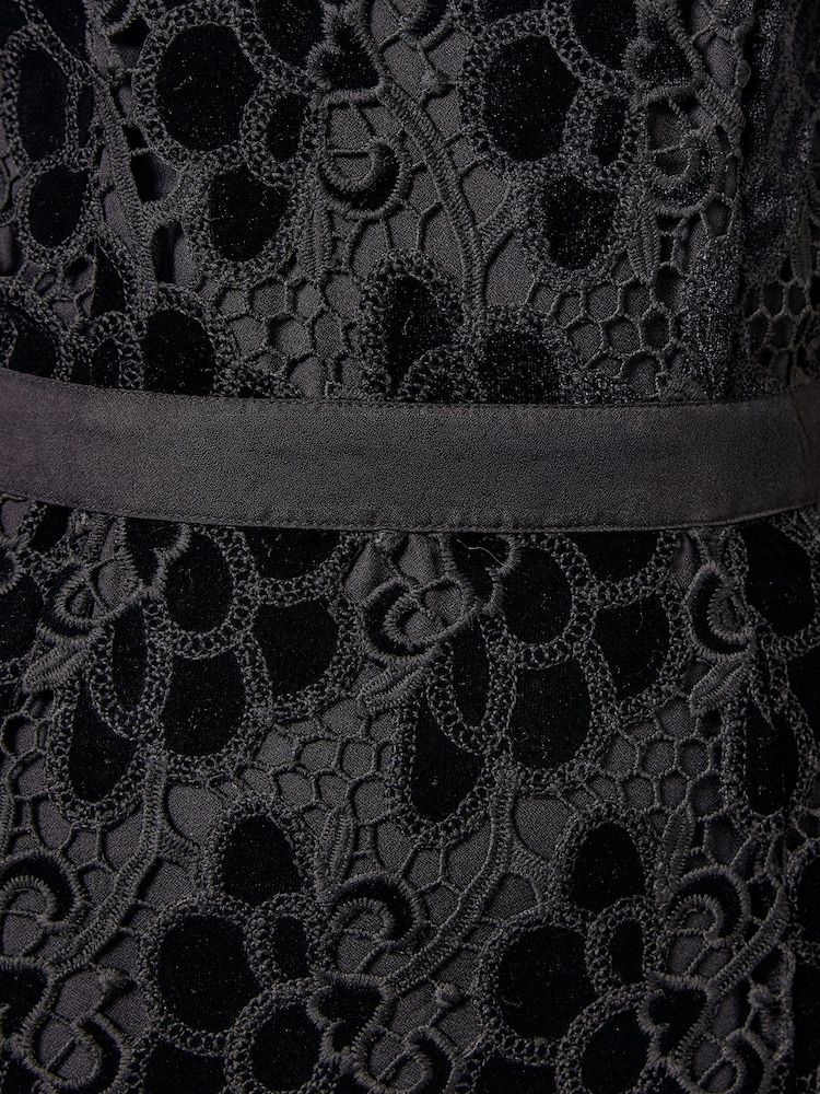 Love & Roses Black Velvet Lace Angel Sleeve Midi Dress - Image 5 of 5 Love & Roses Black Velvet Lace Angel Sleeve Midi Dress - Image 5 of 5