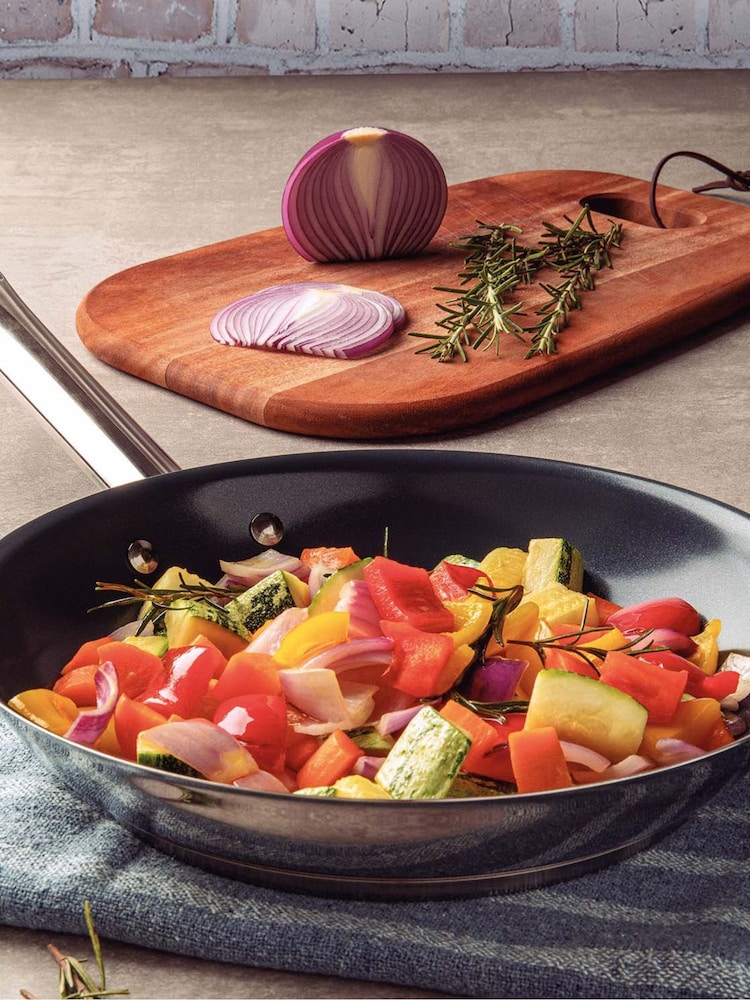 Tramontina Silver Stainless Steel Frying Pan Non-stick Coating 26cm - Image 1 of 5 Tramontina Silver Stainless Steel Frying Pan Non-stick Coating 26cm - Image 1 of 5