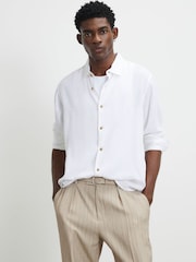 Camisa de lino de Corte estándar de River Island - Imagen 2 de 4