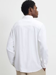 Camisa de lino de Corte estándar de River Island - Imagen 3 de 4