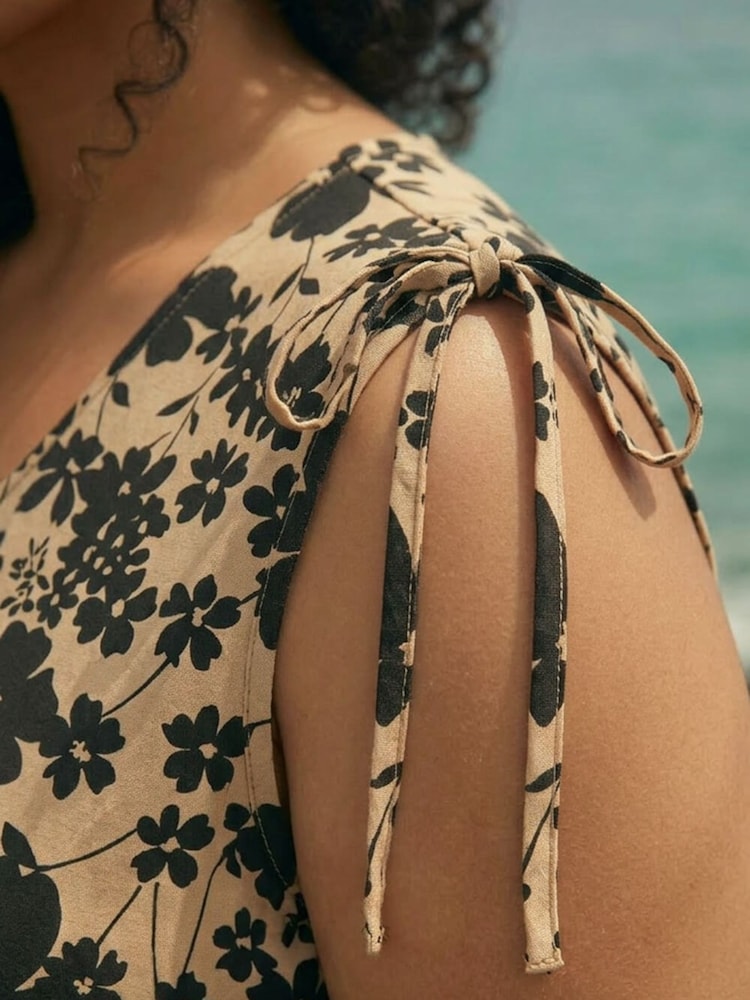 Roman Natural Curve Floral Print Vest Top - Image 4 of 4