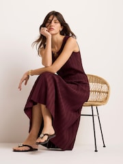 Mint Velvet Ribbet Midi-kjole med perler - Bilde 5 av 8