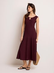 Mint Velvet Ribbet Midi-kjole med perler - Bilde 6 av 8