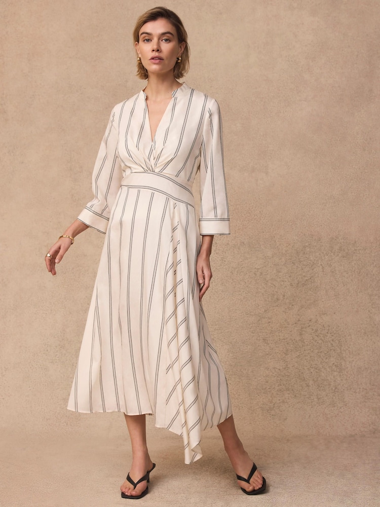 فستان متوسط الطول بنمط مخطط من Mint Velvet - Image 2 of 7 فستان متوسط الطول بنمط مخطط من Mint Velvet - Image 2 of 7