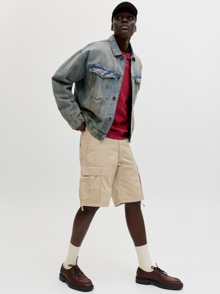 JACK & JONES Brown Relaxed Fit Cargo Shorts - Image 2 of 8 JACK & JONES Brown Relaxed Fit Cargo Shorts - Image 2 of 8