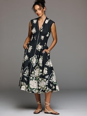 أسود - فستان بتصميم قميص متوسط الطول بسحّاب أمامي تصميم مجمع أكمام فوق الكتف The Tommie من Anthropologie - Image 2 of 4