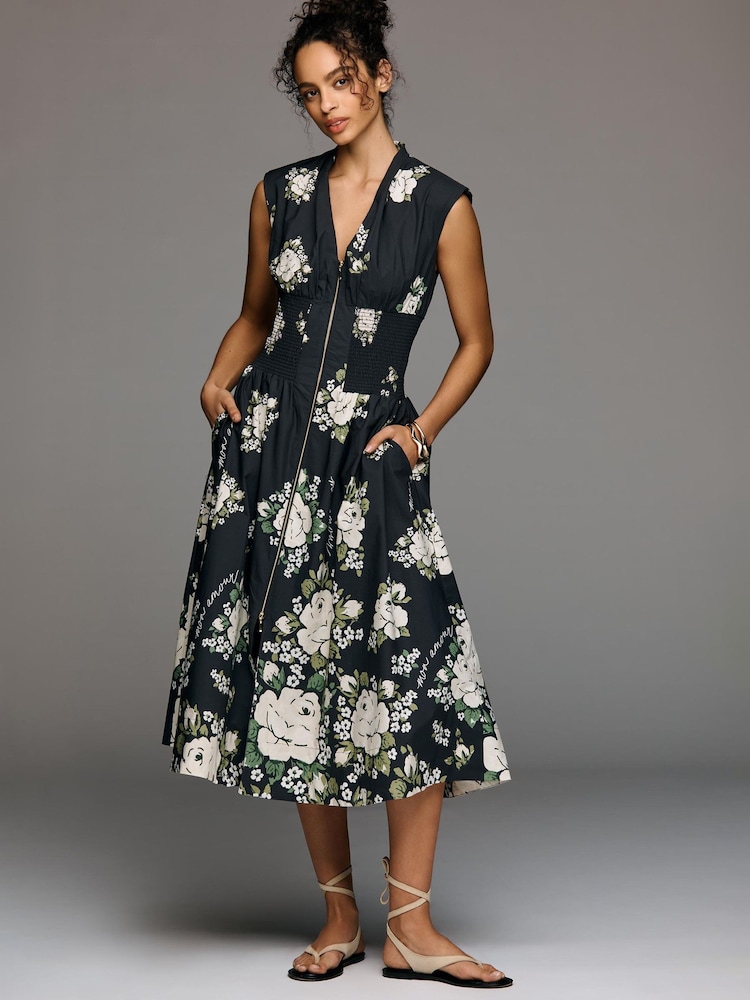 أسود - فستان بتصميم قميص متوسط الطول بسحّاب أمامي تصميم مجمع أكمام فوق الكتف The Tommie من Anthropologie - Image 2 of 4